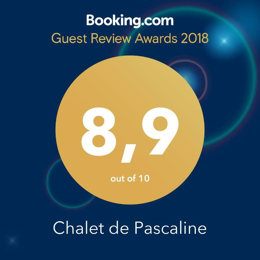 Chalet De Pascaline Bed & Breakfast เลอุชส์ ภายนอก รูปภาพ